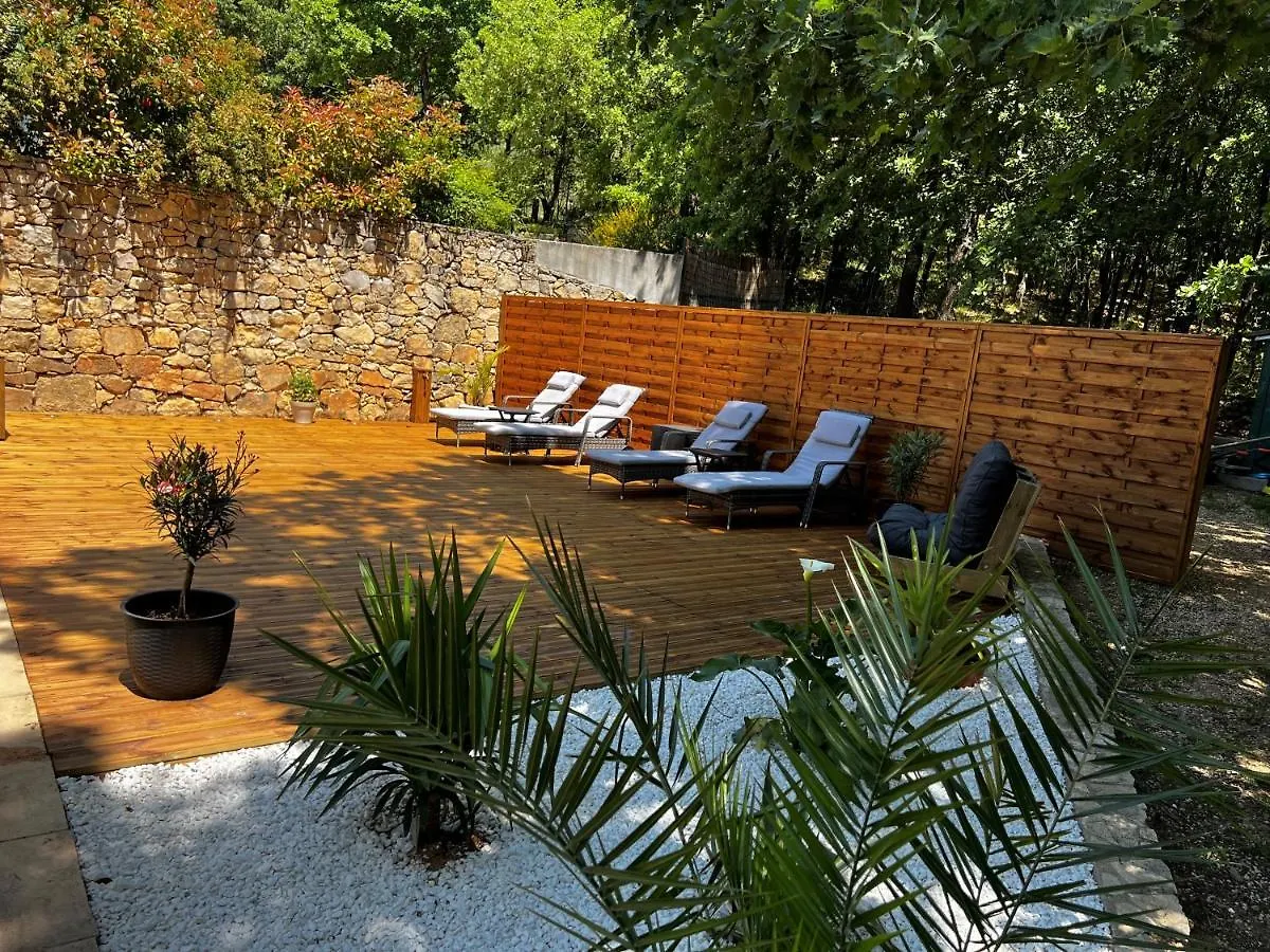 B&B Villa Quinissole Sainte-Anastasie-sur-Issole
