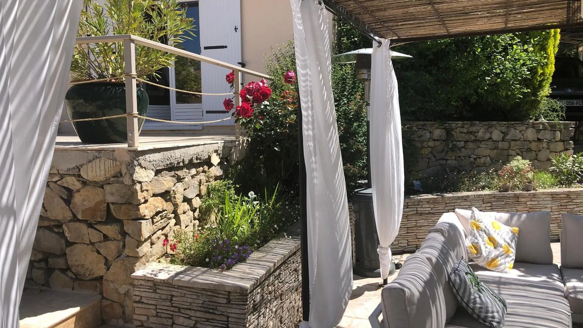 B&B Villa Quinissole Sainte-Anastasie-sur-Issole
